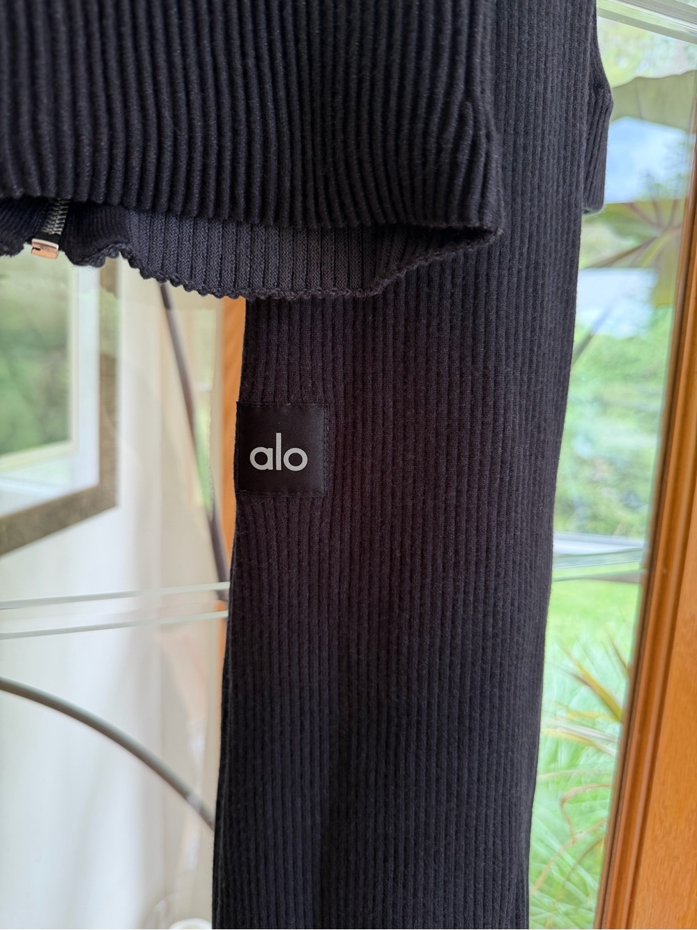 Alo Set - Picture 5 of 7